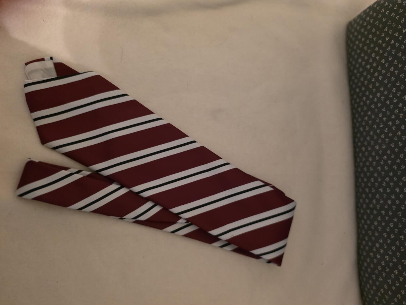 Vintage J.L. Hudson’s 400 Red White Black Striped Men’s Necktie