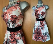 Karen Millen White Cotton Rose Print Open Back Side Pocket Fit Flare Dress UK 12