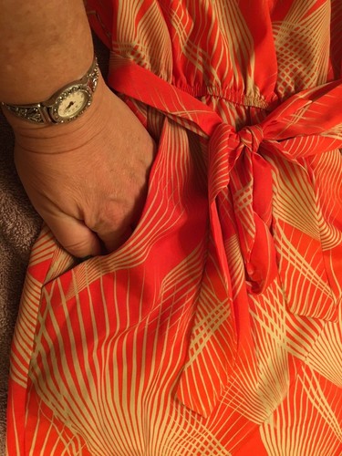 Dress Jrs. Short-Sleeved Orange / Gold Print Belted w/ Hip Pockets Sz Sm (B2) - Picture 4 of 7