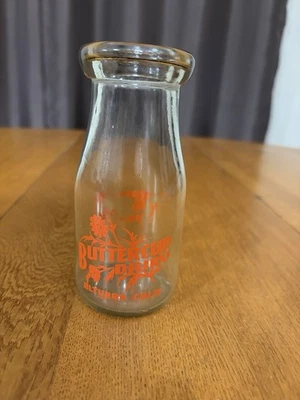 VINTAGE BUTTERCUP DAIRY ALTURAS CA HALF PINT GLASS ADVERTISING MILK BOTTLE - Image 1 of 4