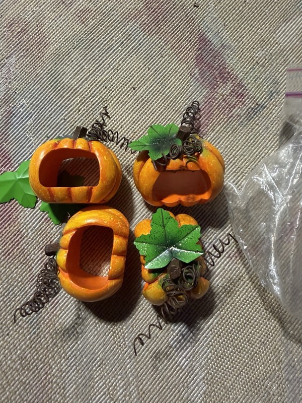 Pumpkin Napkin Rings Set of 4 Orange Green Brown Plastic Metal Fall Thanksgiving