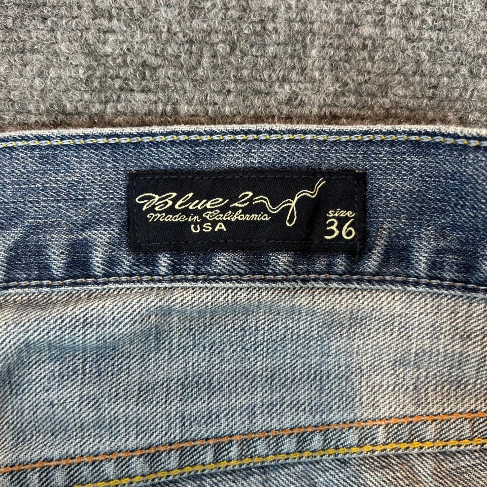 Pantalones de mezclilla azules 2 para mujer talla 36 botones mosca lavado claro corte boot hecho en California EE. UU. Foto 4 de 4