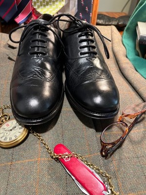 DETAILED POLISHED SPANISH MASSIMO DUTTI MEN BLACK LEATHER WINGTIP OXFORDS  US 8