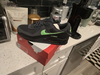Nike Air Max 90 Anthracite Green Strike 11 Men's Low Top Sneakers  DM0029-015