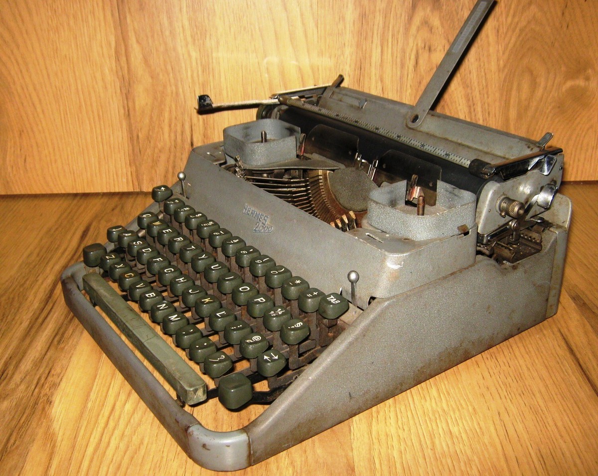 ■レストア・動作確認済■エルメス タイプライター 2000 第一世代 スイス製 □レストア・動作確認済□エルメス タイプライター 2000 第一世代