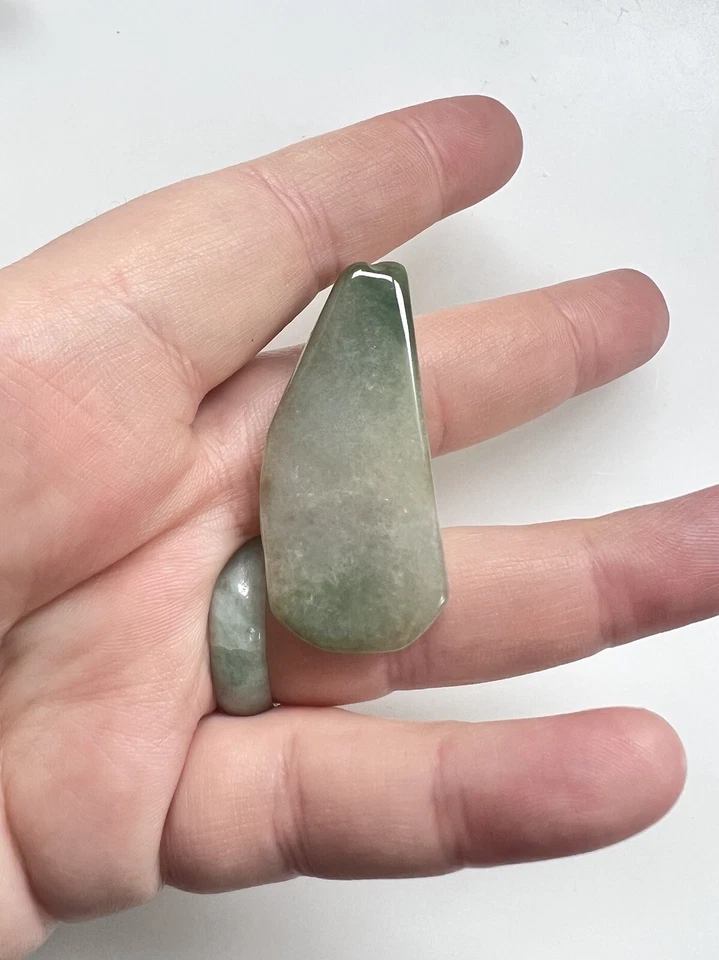 Vintage Chinese Grey Green He Tian Jade Hand Carved Pendant 1.7" - Image 4 of 4