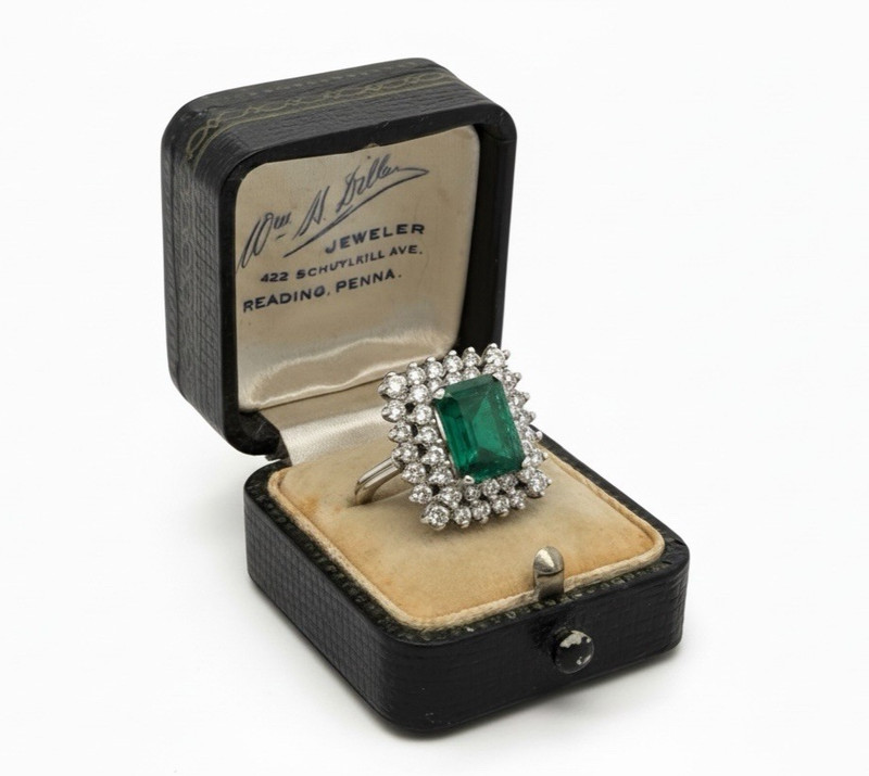 Vintage 14k gold ART DECO EMERALD 1.25 CT. DIAMOND ENGAGEMENT COCKTAIL ring
