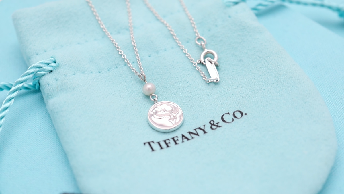 Authentic Tiffany & Co. Nature Rose Flower Pearl Necklace 16.1