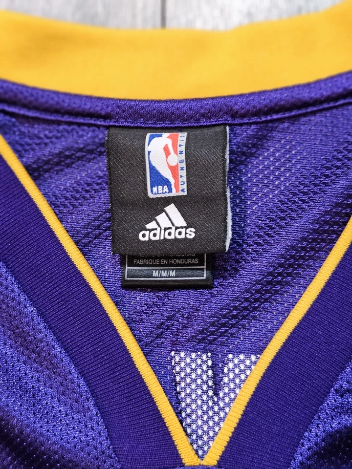 Camiseta De Colección Adidas NBA Los Angeles Lakers Kobe Bryant #24 Púrpura Para Hombre Talla M Foto 4 de 4