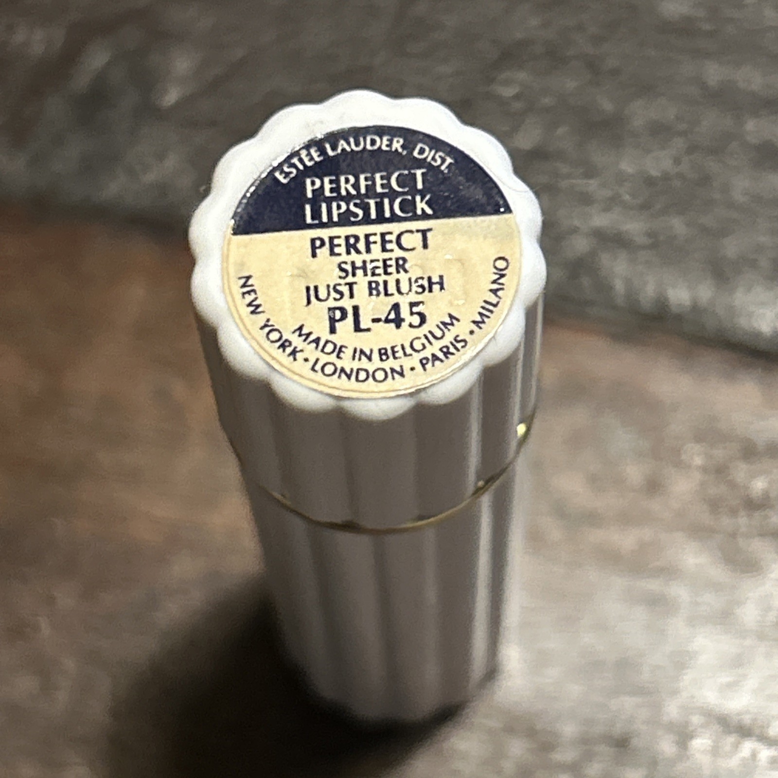 Estée Lauder New Perfect Lipstick Sheer Just Blush PL-45, Rare Vintage Shade 4