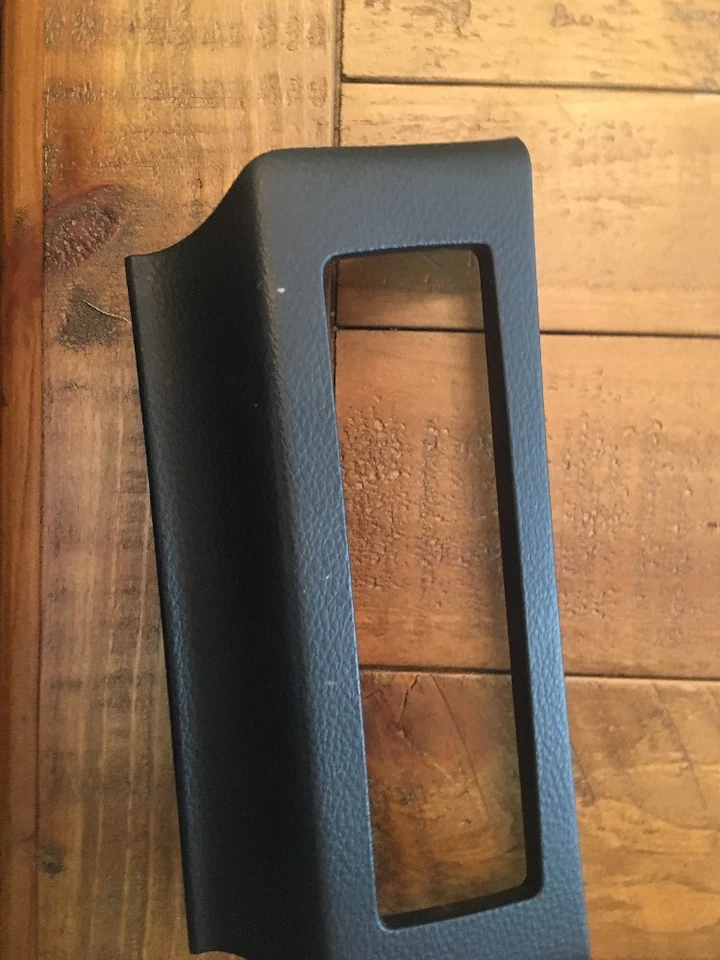 Panel de instrumentos Infiniti Nissan OEM 02-06 Q45 bisel central del tablero 68246AR000 Foto 3 de 4