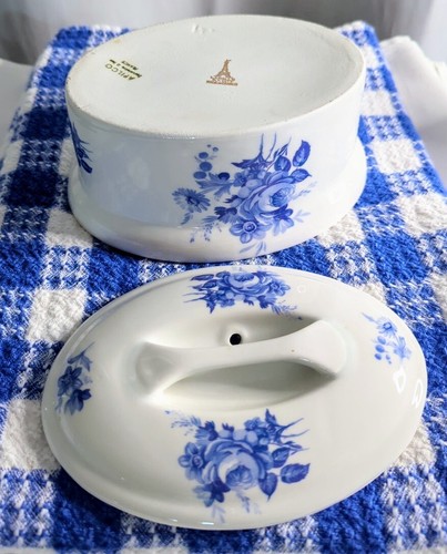 Apilco France Covered Casserole Oval Bakeware with Cover #4 - Blue Flowers - Picture 6 of 11