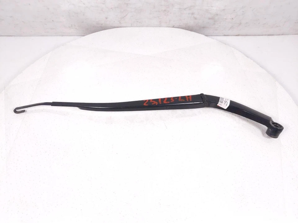 Brazo limpiaparabrisas conductor izquierdo Toyota Venza 2021-2024 85221-42210 Foto 2 de 4