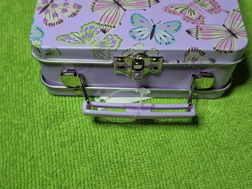 Claire's Metal Butterfly Mini Lunchbox Empty Storage Container - Picture 4 of 7