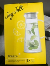 pitcher with sealed lid,  joy jolt glass pitcher 46 Oz. new in box 