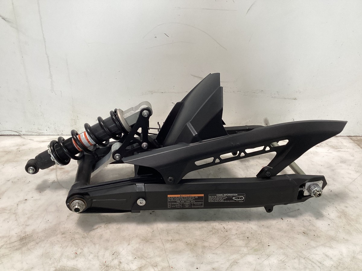 2024 20-24 KAWASAKI Z900 Z900 Rear Swingarm Back Frame Swing Arm
