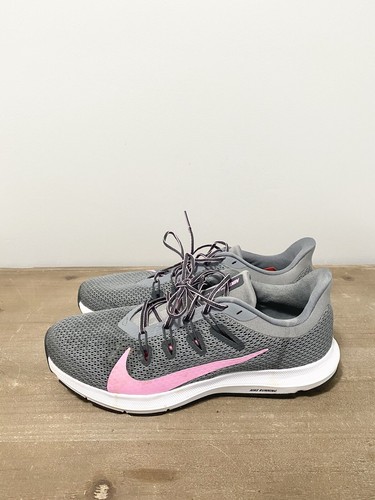 nike running quest 2 trainers in triple black
