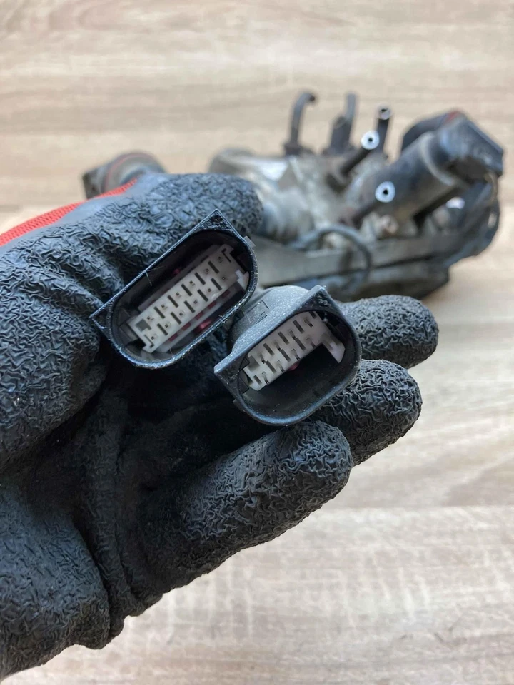 6760840 Active stabilizer control/valve assembly Fits for BMW 5 E60 E61 - Image 4 of 4