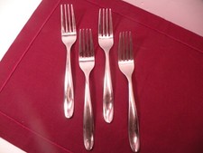 Set Of 4 Cambridge Stainless Luzerne Salad Forks 7" B
