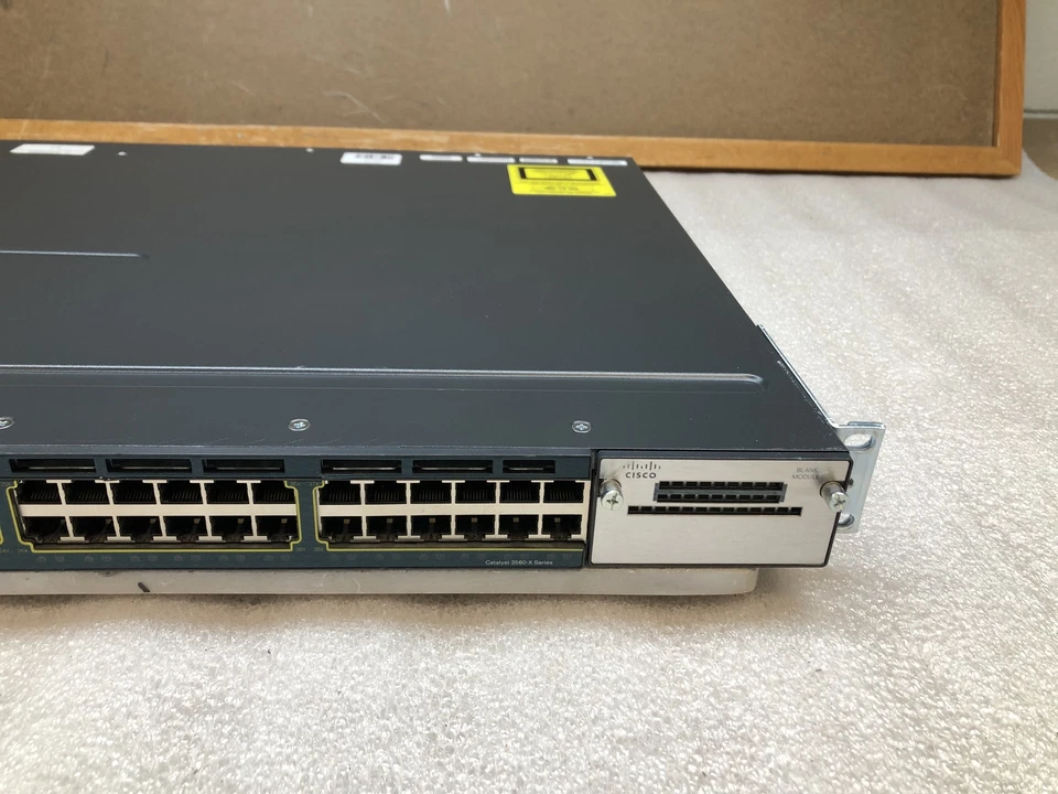 Cisco WS-C3560X-48T-S 48-Port Gigabit Ethernet Network Switch - Image 3 of 4