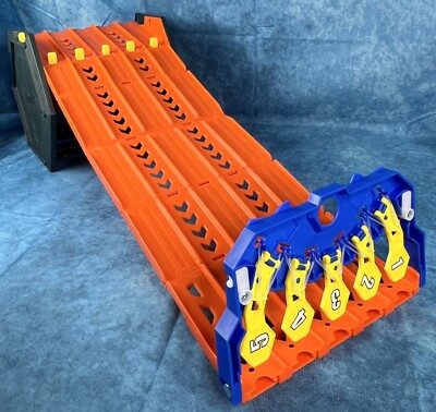 Hot Wheels Roll Out Raceway Track Set Storage Bucket Unrolls 5 Lanes 5 Flags