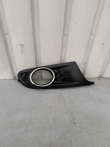 VW Golf VI 6 Gitter Stoßstange Vorne Rechts Original 5K0853666