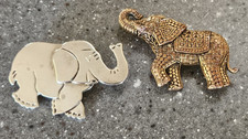 2Pc Elephant Pins Brooches: Bronze Tone Intricate Etched & Silver Tone Whimsical