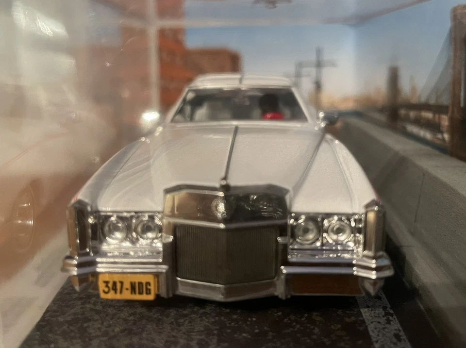 1:43 UNIVERSAL HOBBIES CORVORADO. LIVE AND LET DIE. JAMES BOND 007 MIB - Image 4 of 4