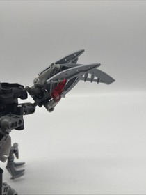 LEGO BIONICLE 8811 - Kikanalo Only Incomplete