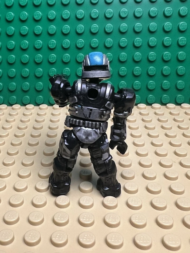 HALO Mega Bloks Urban Specialist w/Weapon 96931 ODST Ambush - Image 3 of 4