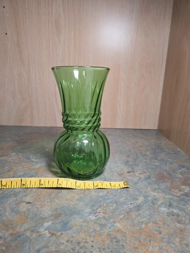 Vintage Anchor Hocking Green Glass Vase with Braided Design