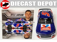 KYLE LARSON 2021 VALVOLINE INSTANT OIL CHANGE 1/24 ACTION