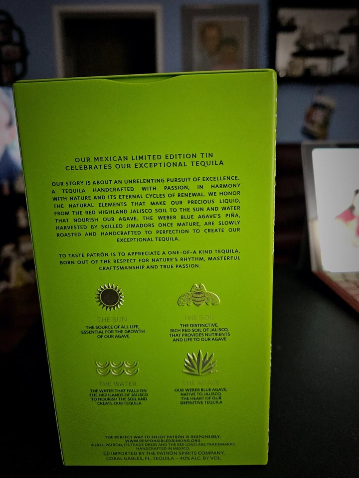 New Limited Edition Silver Bee Design Pressed Tin Gift Box Patron Silver Tequila - Image 3 of 4