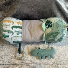 Mamia Tummy Time Roll - Jungle animals - Interactive Rattle mirror