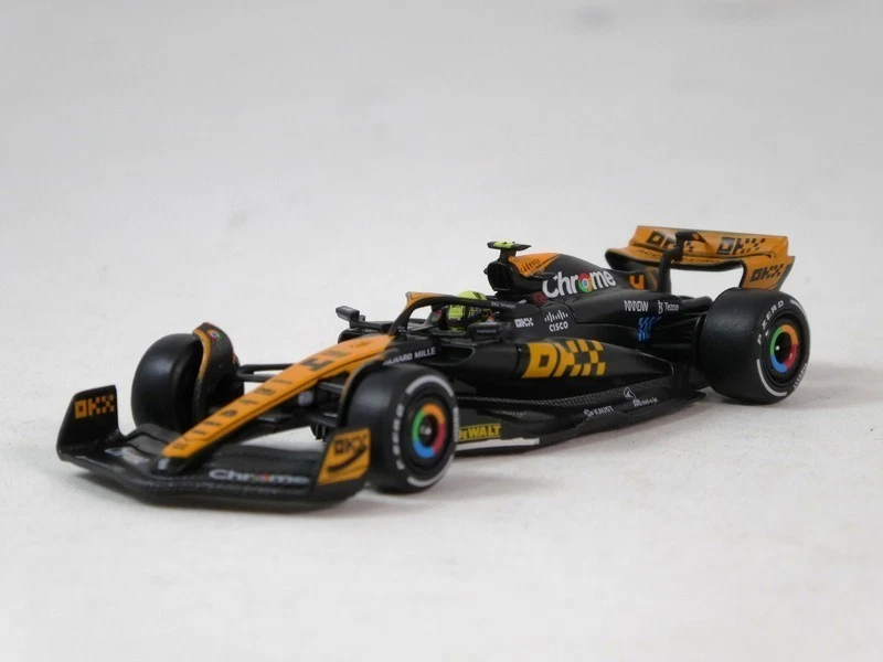 MINI GT Mclaren MCL60 #4 Lando Norris 2nd Japanese GP 2023 1/64 MGT00767-L - Immagine 2 di 3