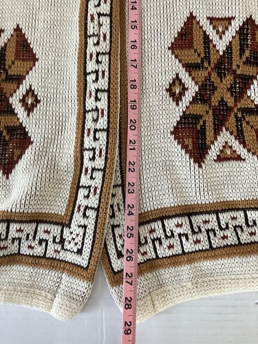 Sturbridge Vintage 70's Poncho Knit Native American Aztec Pyramid Metal Button - Picture 8 of 10