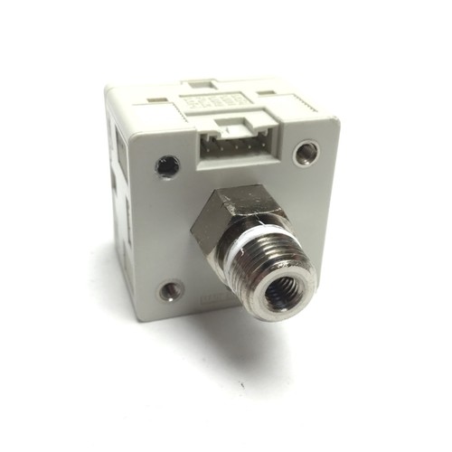 SMC ZSE30AF-N01-P Digital Vacuum Pressure Switch, 12-24VDC, -100 to 100kPa, PNP - Picture 3 of 5