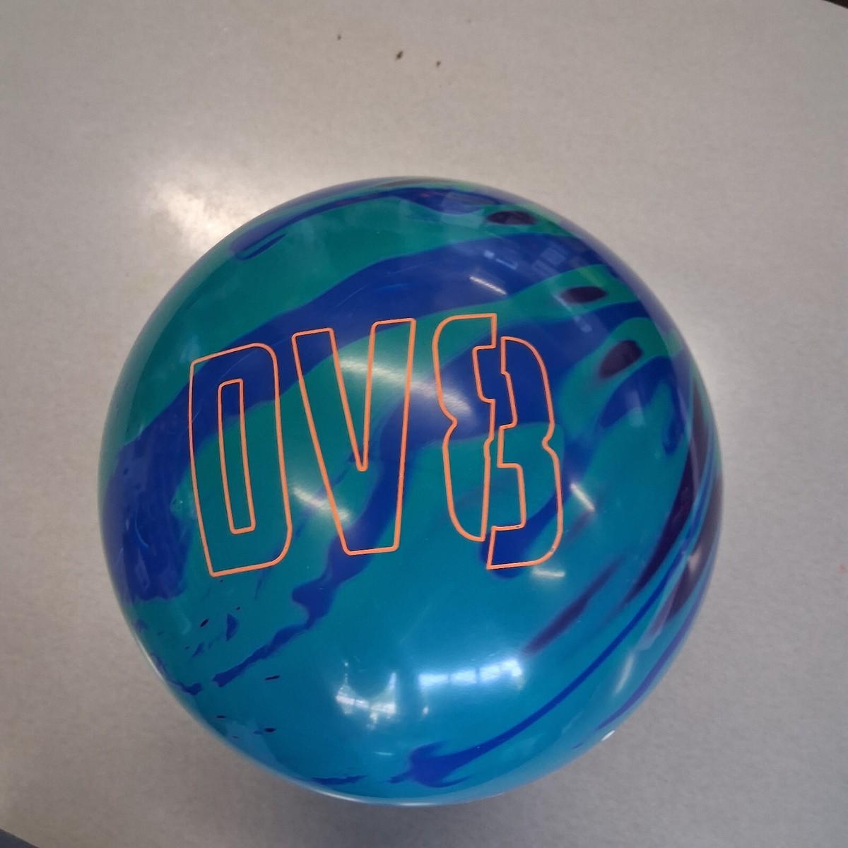 DV8 Wicked Collision 1ST QUALITY BOWLING ball 15 lb. NEW IN BOX