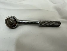 Vintage SK S-K Tools No. 40970 1/4" Drive Round Head Ratchet USA Knurled Handle