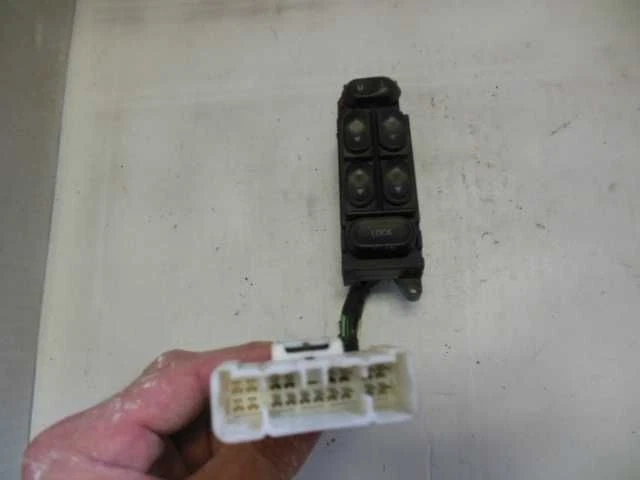Control de interruptor de ventana principal Ford Escort 1997-2002 Foto 2 de 2