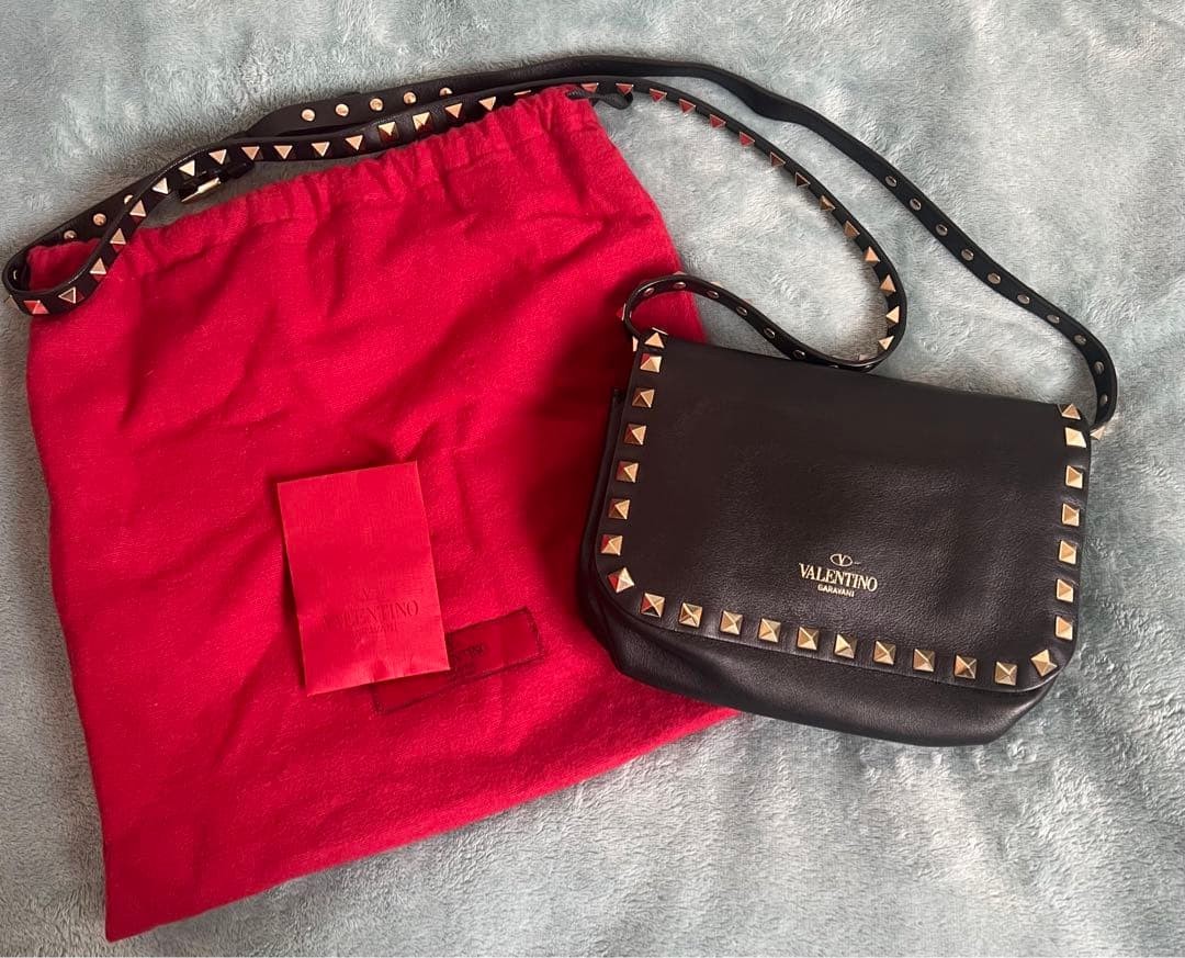 Valentino Garavani Rockstud Mini Shoulder Bag Black Leather Used Japan thumbnail 2