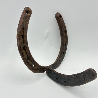 Vintage Rustic Horseshoe Hook Wall Mount Hanger Farmhouse Decor Tack Room