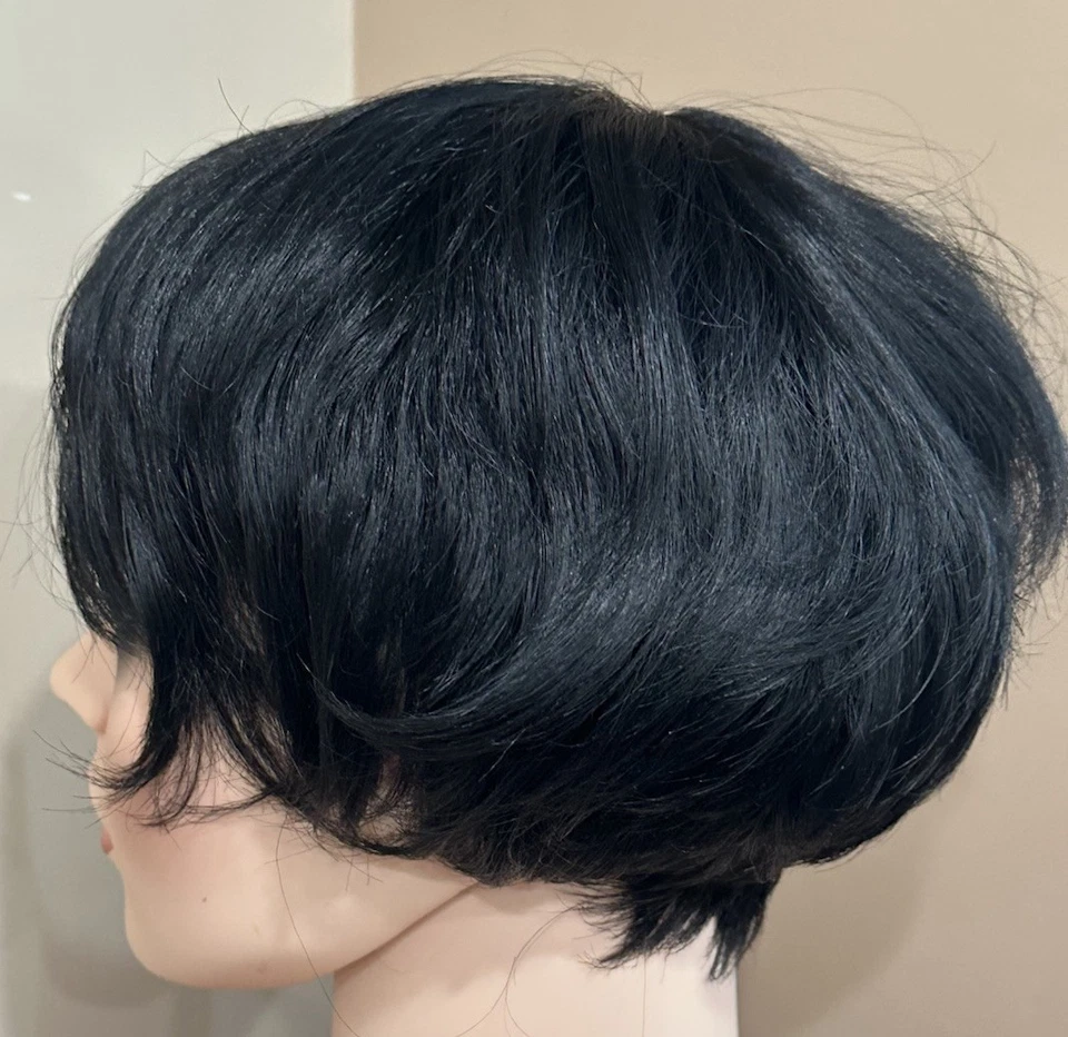 Peruca Bob Preta Curta Feminina Vanessa Fifth Avenue Collection com Renda Frente - Imagem 2 de 4