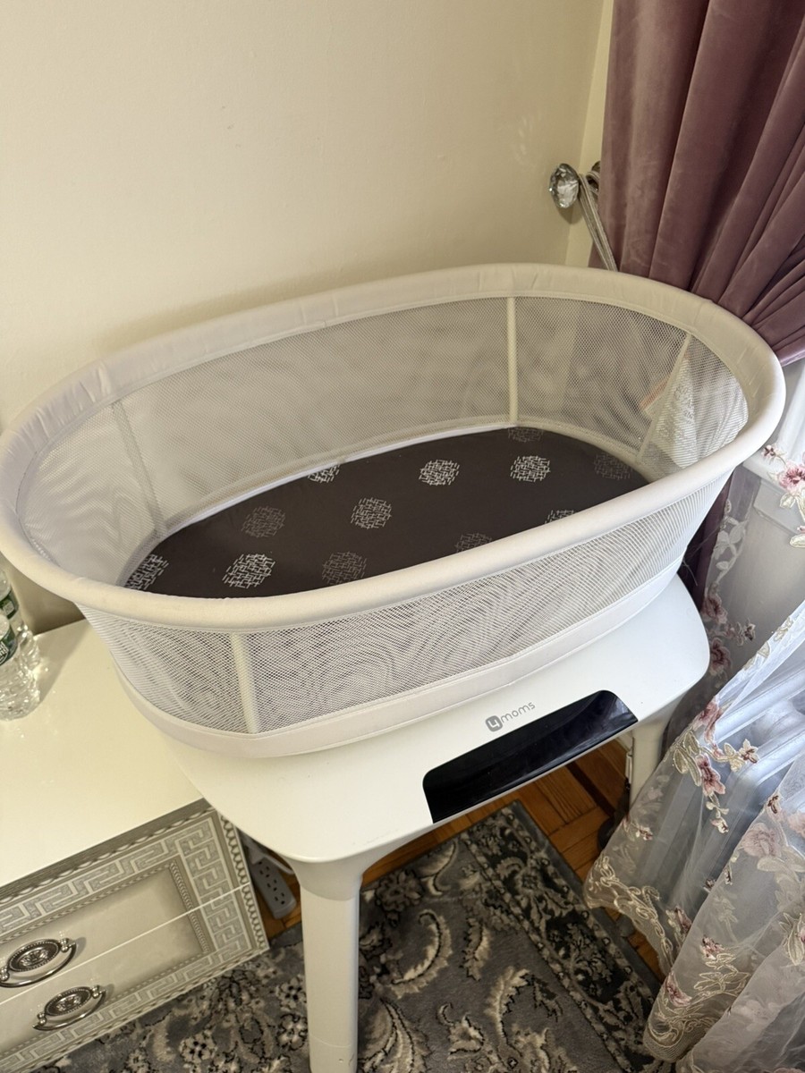 4moms Mamaroo Sleep Bassinet Calms and Soothes White