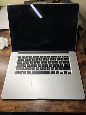 Apple MacBook Pro RETINA 15