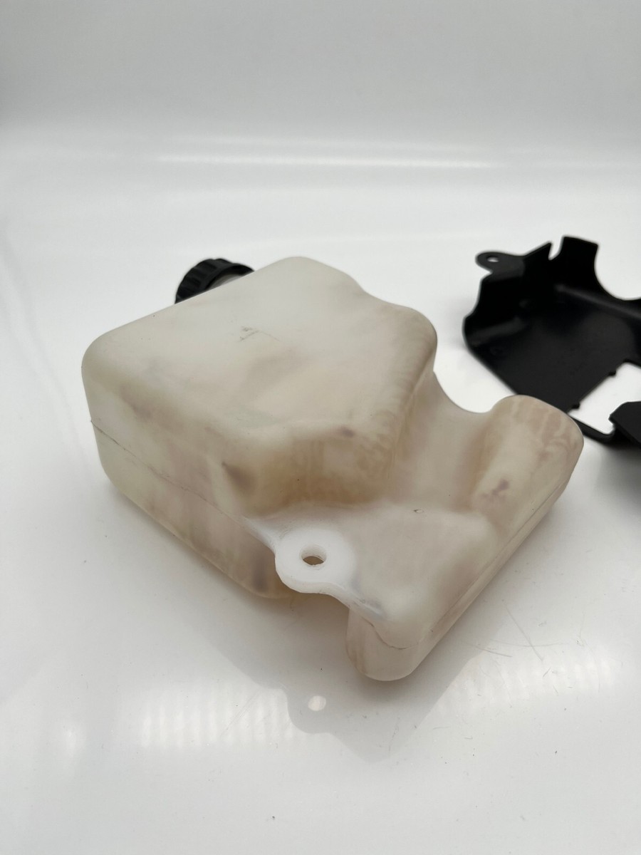 Kawasaki GPX600R ZX600 Expansion Tank Water Tank Coolant Tank