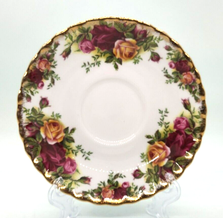 Royal Albert Old Country Roses Teacup, Saucer and side plate trio eBay