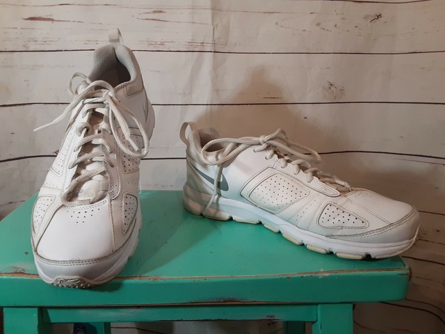 nike t lite xi women's white