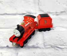 Collectible Thomas Friends Wooden Railway 2002 Die Cast JAMES w/ Tender