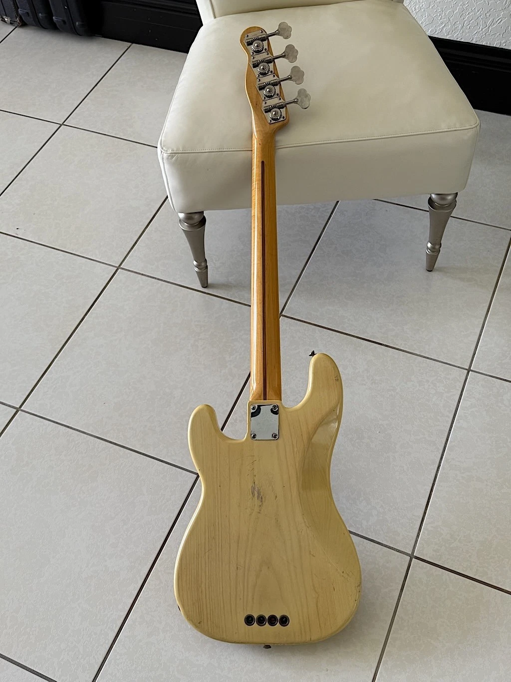 Picture 4 of 24